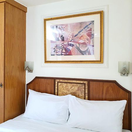 Hotel Compass Сингапур Экстерьер фото